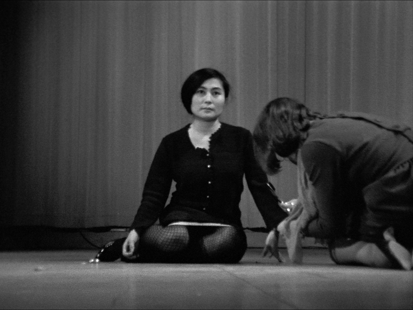 Cut Piece by Yoko Ono | Women'n Art